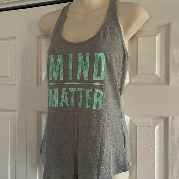*♪ Old navy racer back tank top *♪ - Picture 2 of 6